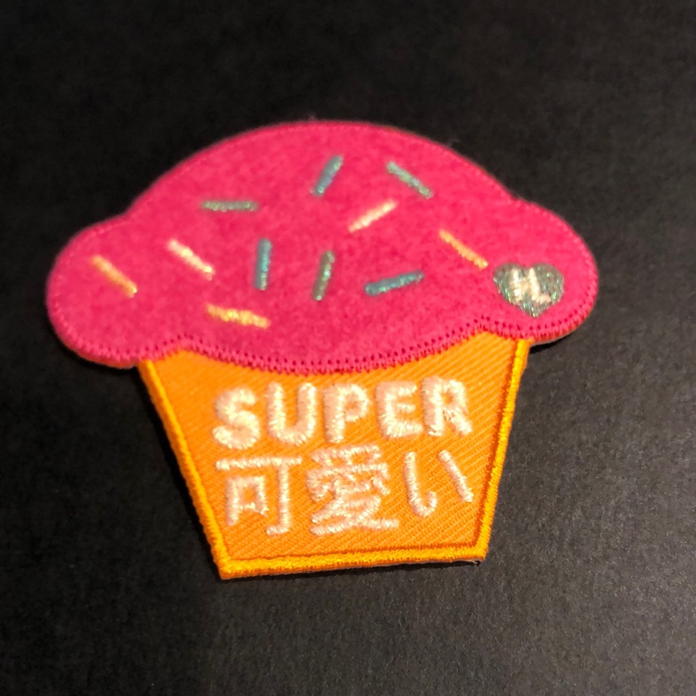 HARAJUKU LOVER “SUPER” Cupcake Patch